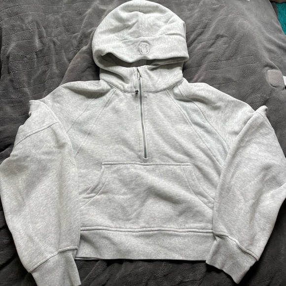 Lululemon Scuba NWOT M/L - Picture 1 of 4